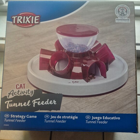 Trixie Cat Activity Tunnel Feeder - Picture 1 of 5
